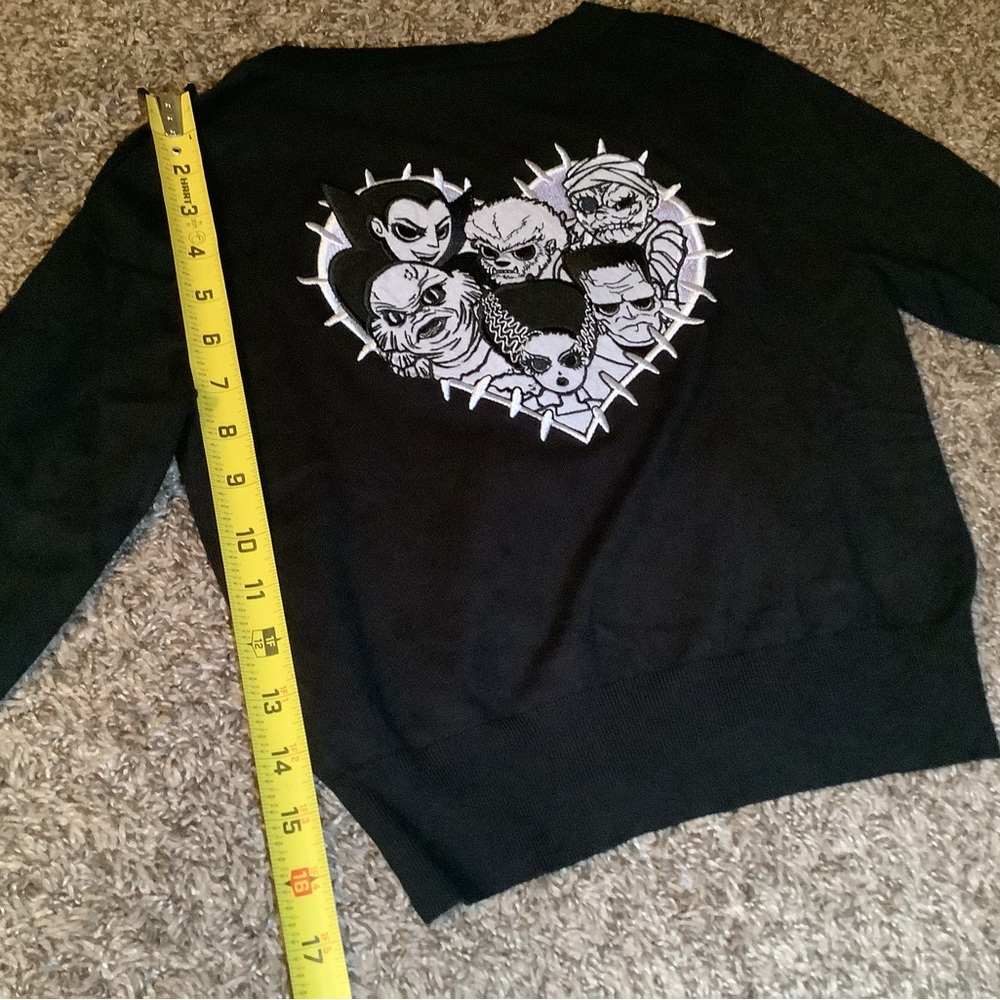 Stitch shoppe by loungefly universal monsters cropped cardigan, black, size: M - Picture 10 of 11